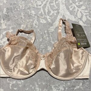 Elegant Lace Trim Satin Bra - Cream